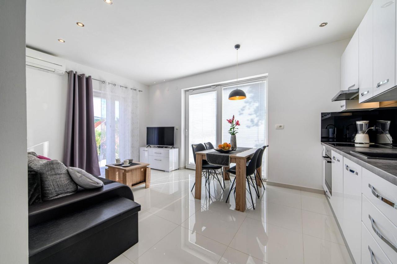 Apartment Jelic شيبينيك المظهر الخارجي الصورة